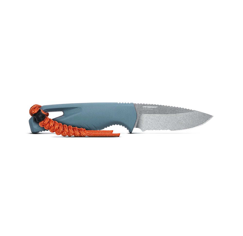 Benchmade 18050S Intersect fiskekniv med delvist savtakket MagnaCut drop point-blad og Depth Blue Santoprene-skæfte