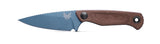 Benchmade 203BT-03 Dacian kniv med fast MagnaCut spear point-blad i Blue Titanium Cerakote, brunt Canvas Micarta-skæfte og læderskede