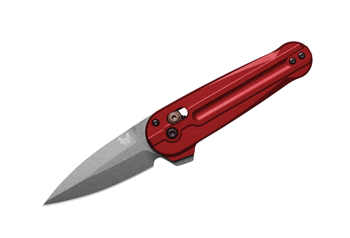 Benchmade 491GY-01 Lowden foldekniv med satin M390 spear point-blad og skæfte i Phoenix Red anodiseret aluminium