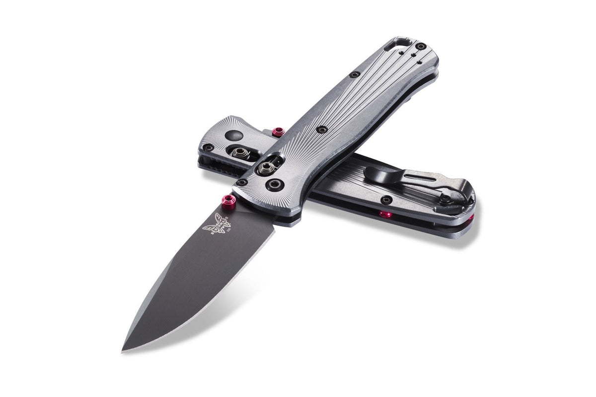 Benchmade 535BK-4 Bugout foldekniv med M390 drop-point blad og skæfte i gråt aluminium