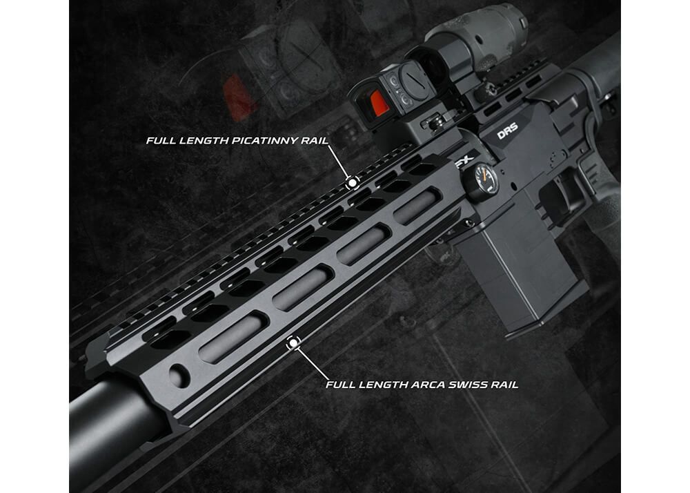 FX DRS Tactical 700 PCP-luftgevær i 4,5 mm med langt løb, UG-1 greb og Arca-Swiss-skinne