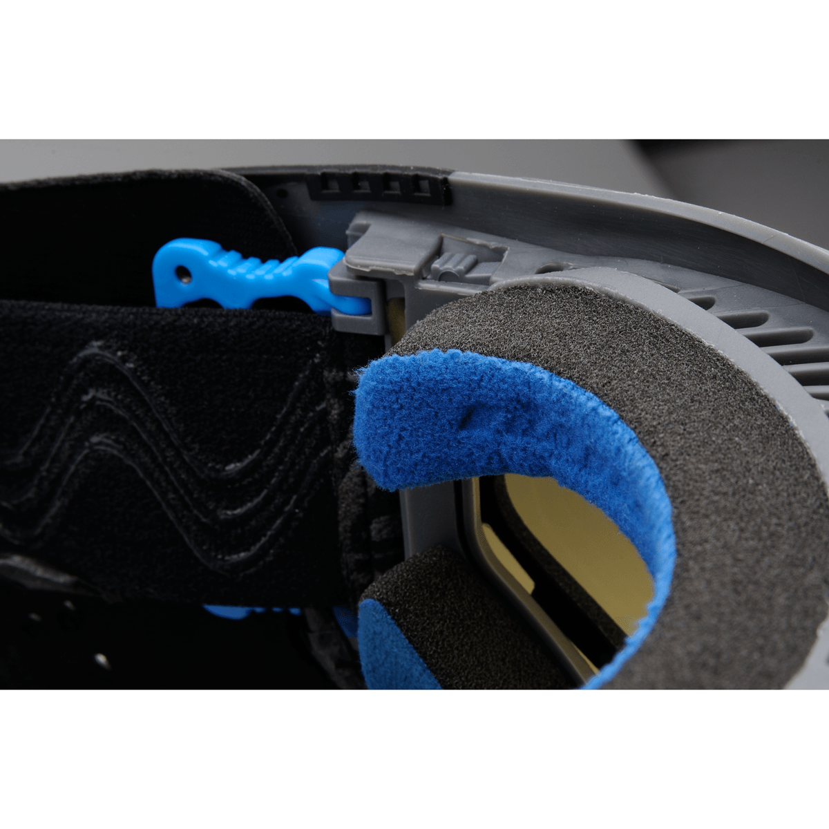 Dye I5 Storm Black/Blue. 2.0