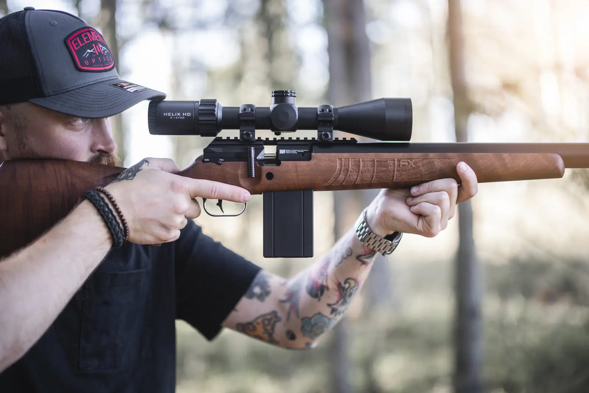 FX DRS Classic Walnut Grade 2 600 PCP-luftgevær i 4,5 mm med kolbe i valnød og 600 mm løb